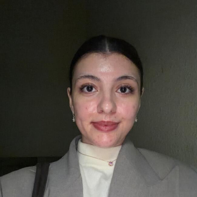 Baby-sitter in Genève: Kiara