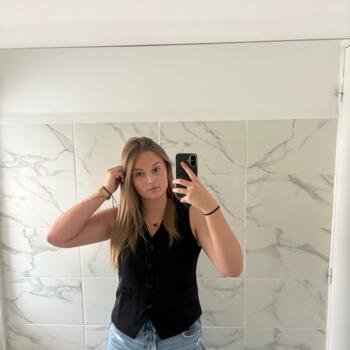 Babysitter in Verrières: Apolline