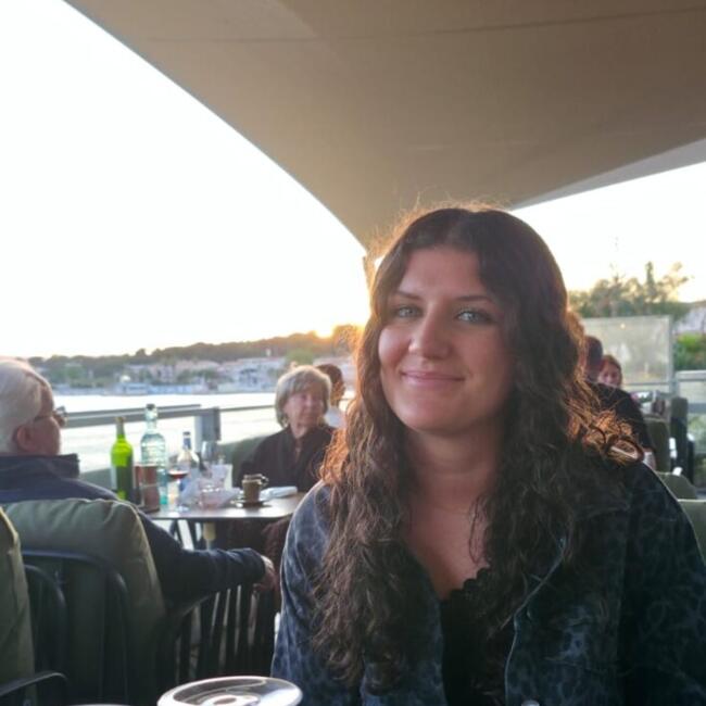 Babysitter in Le Castellet: Elona