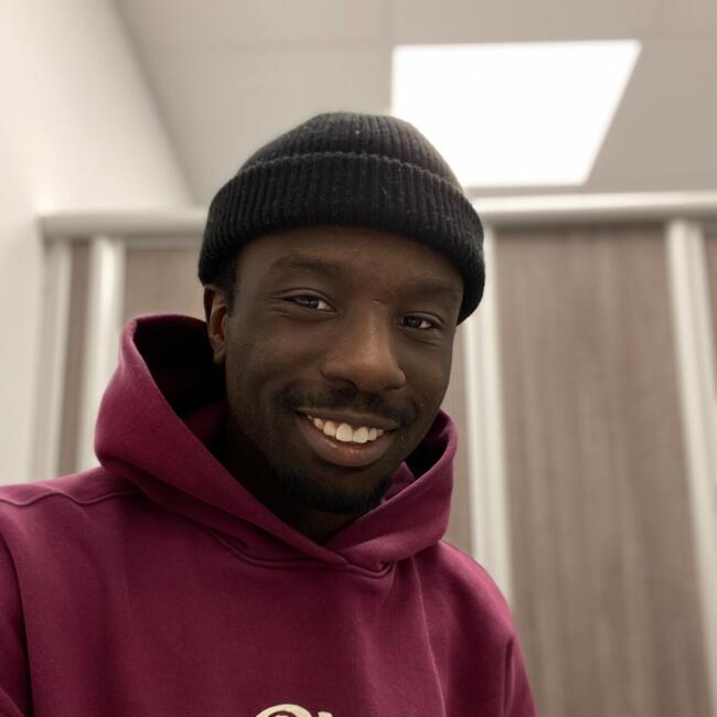 Babysitter in Koblenz: Dillian