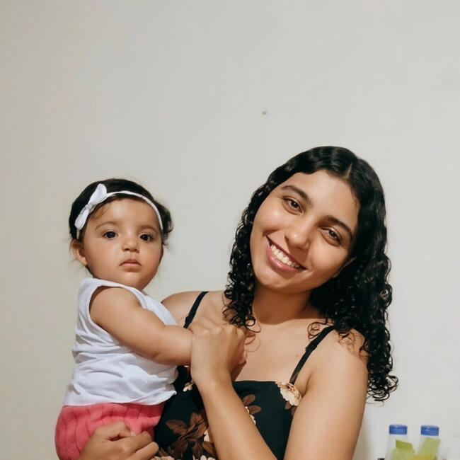 Babysitter in Brasília: Yasmim