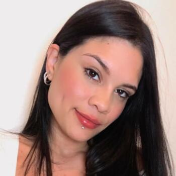 Babysitter em Porto: Priscilla Caroliny