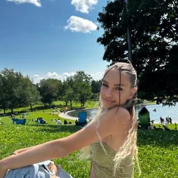 Babysitter in Almada: Lola