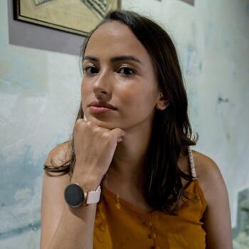 Babysitter in Lisbon: Alice