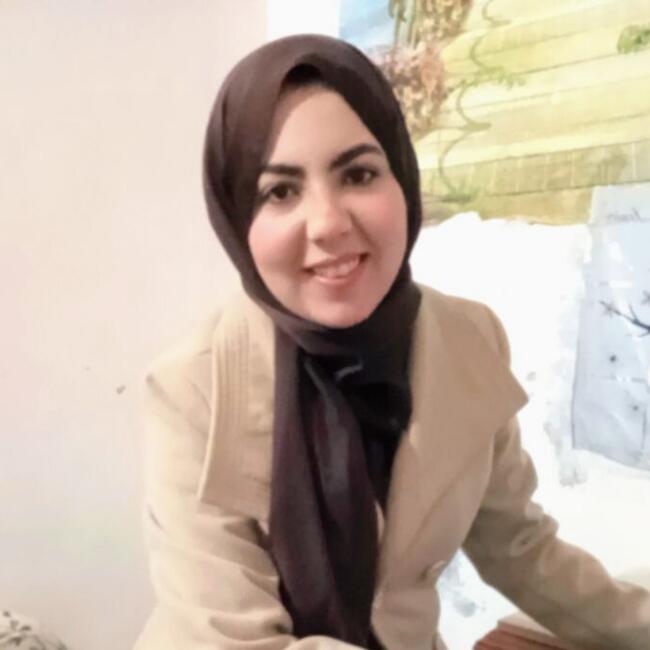 مربية أطفال في القاهرة: EBTESAM