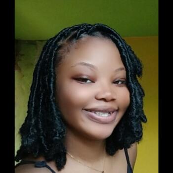 Babysitter in Jamaica: Onikia