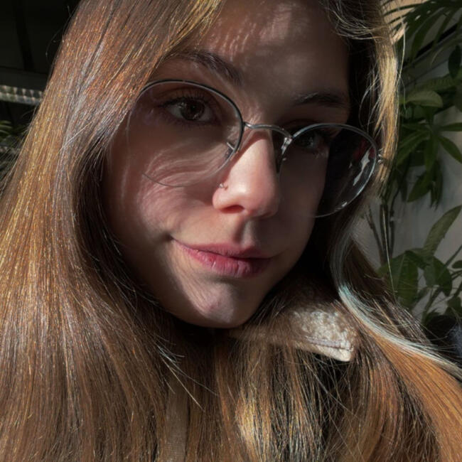 Babysitter in Mutters: Emily