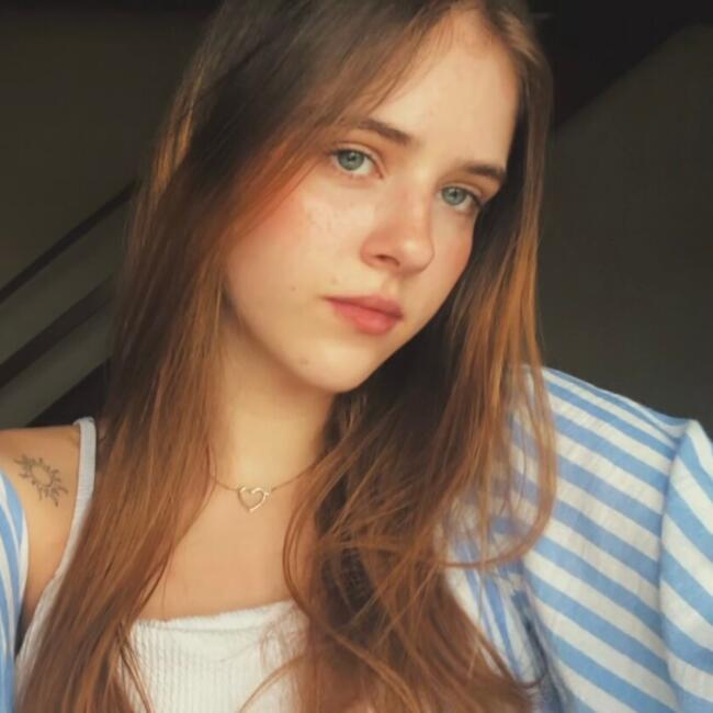 Babysitter in Indaiatuba: Nicole