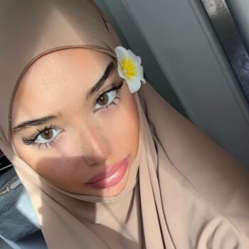 Babysitter in Houilles: Emilie