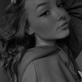 Babysitter in Binche: Solène