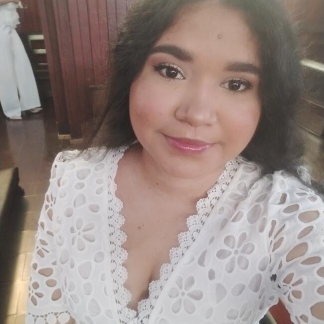 Babysitter in Potuga: Katy