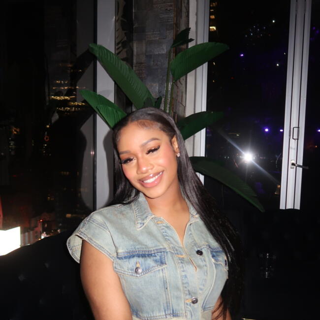 Babysitter in Miramar: Damia