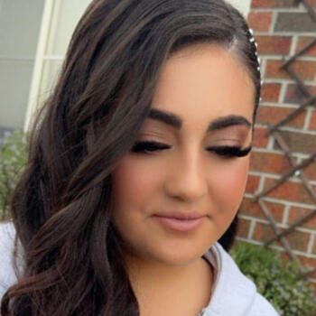 Babysitter in Bacchus Marsh: Kiara