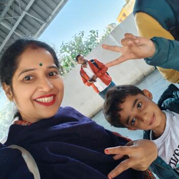 Rājkot में आया की नौकरी: बेबीसिटिंग से जुड़े काम Sunil