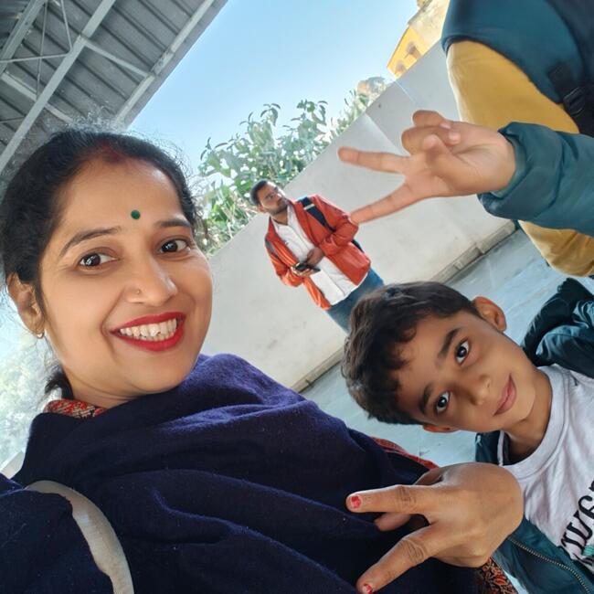 Rājkot में बेबीसिटिंग की नौकरी: Sunil