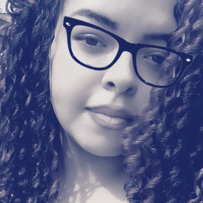 Babysitter in Paço do Lumiar: Maria Rita