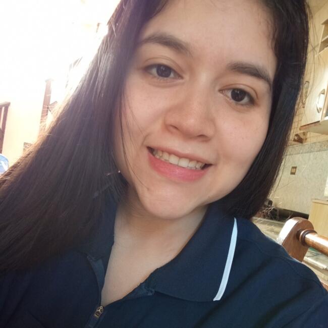 Babysitter in San Salvador: Elizabeth