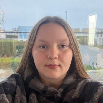 Babysitter Erquelinnes: Melinda