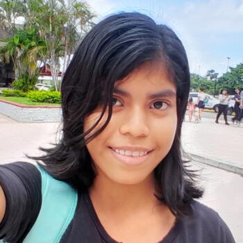 Babysitter in Panama City: Liz