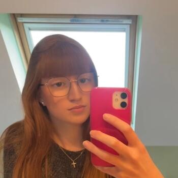 Babysitter in Joué-lès-Tours: Elsa