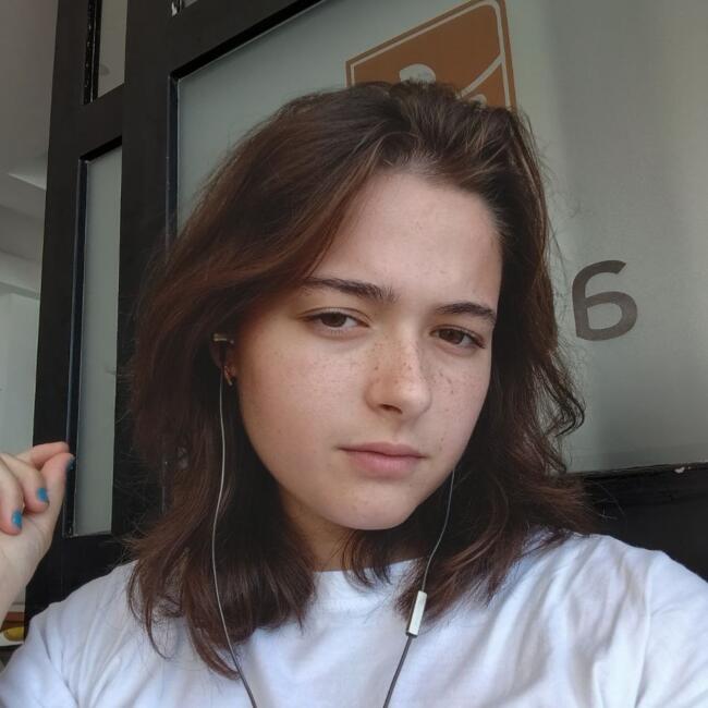 Babysitter in Heraklion: Diana