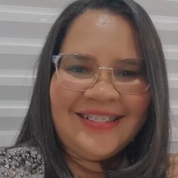 Babysitter in Vinhedo: Josiane