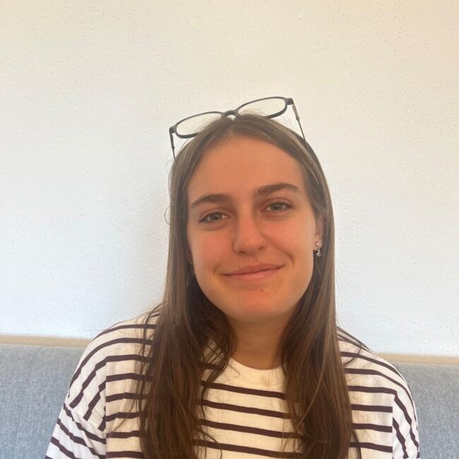 Baby-sitter à Aix-en-Provence: Emmie