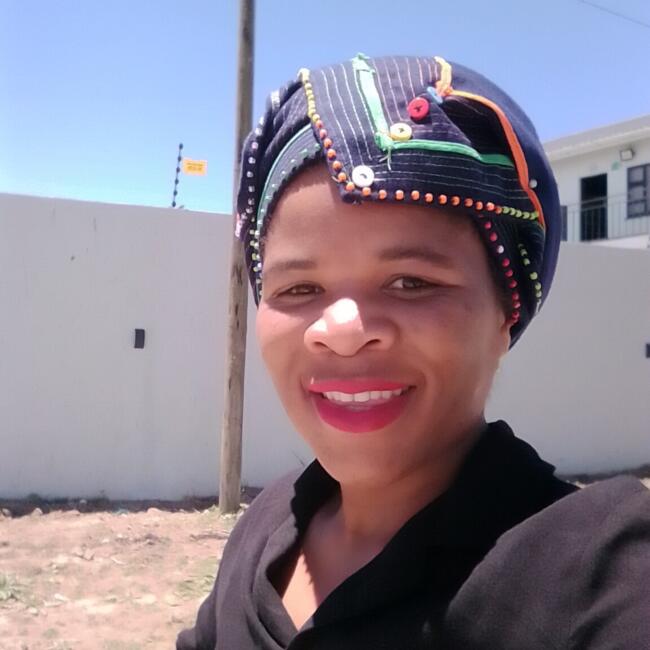 Babysitter in East London: Celiwe