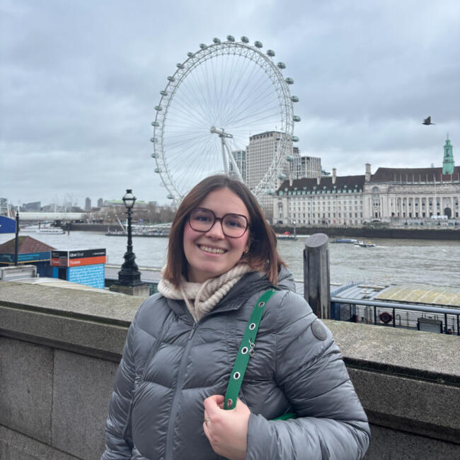 Babysitter in Annecy: Lucie