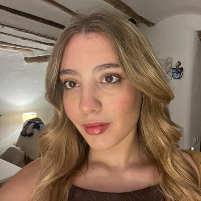 Babysitter in Lleida: Paola