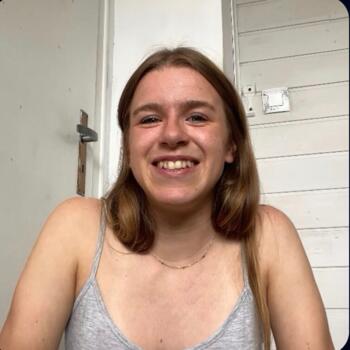 Baby-sitter à Saint-Denis: Emma