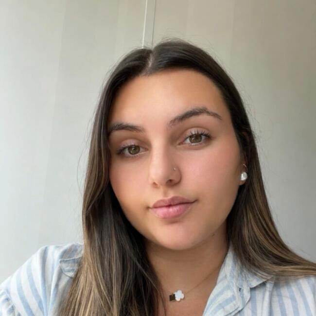Babysitter in Goncelin: Chloé