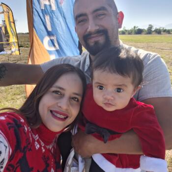 Padre/madre Colinas del Aeropuerto: Mayra Rangel