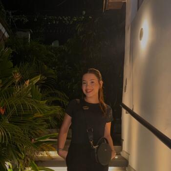 Babysitter in Floridablanca: Maria José