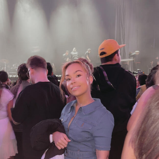 Babysitter in Milltown: Natisha