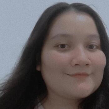 Babysitter in Medan: Yuli