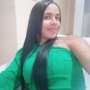 Babysitter in Aracaju: Larissa