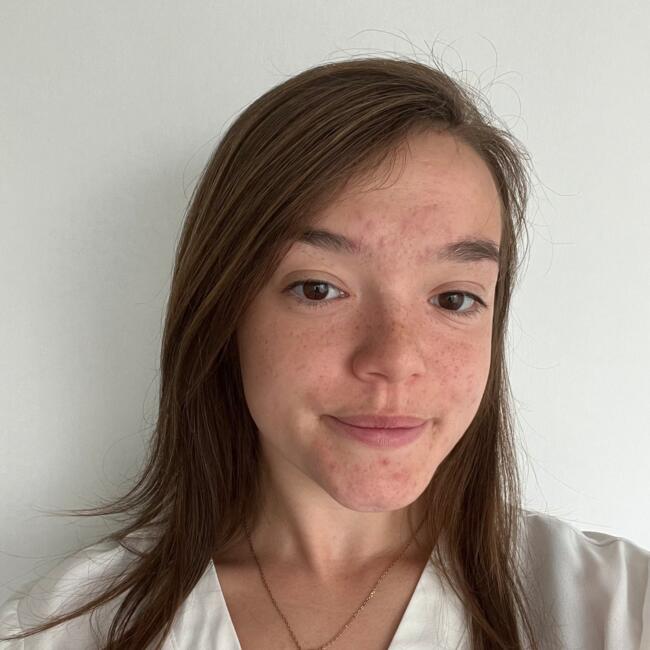 Babysitter in Guigneville-sur-Essonne: Anaïs