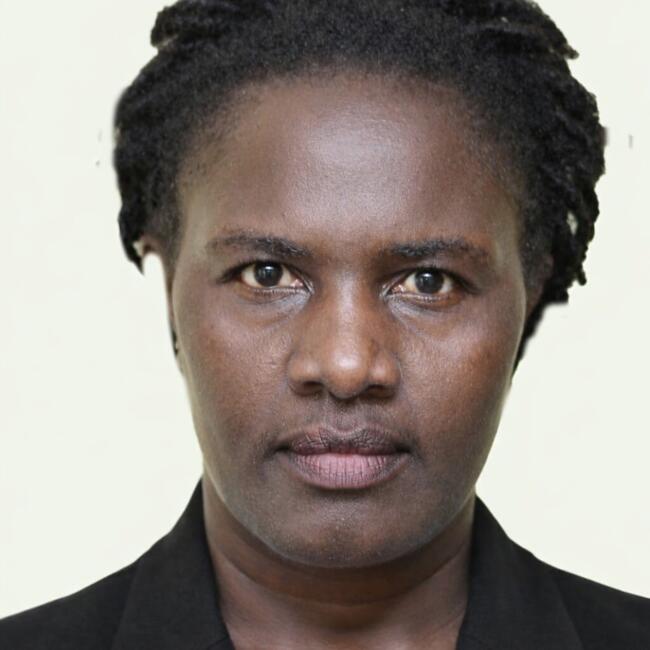 مربية أطفال في دبي: ANN