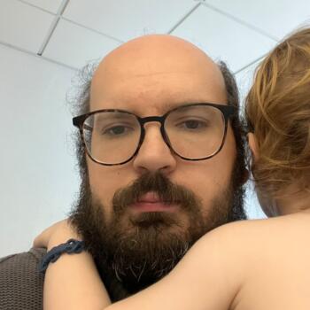 Babysitting job in Rianxo: babysitting job Sinforiano