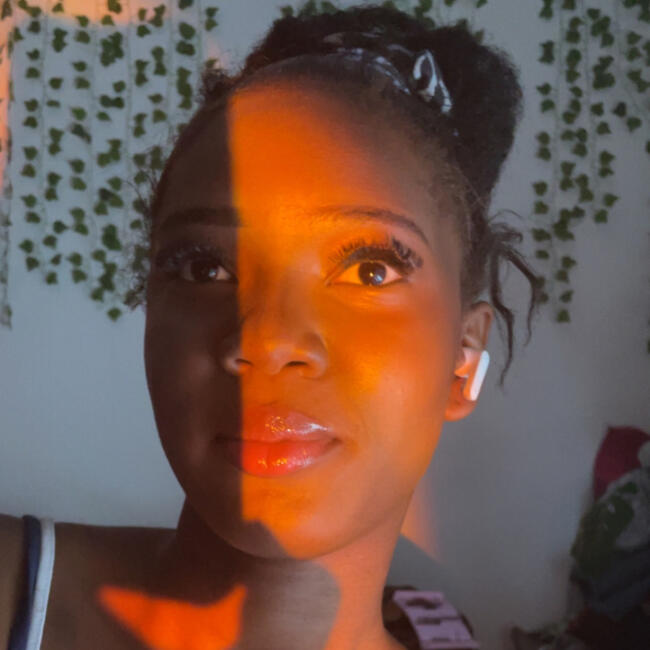 Babysitter in Clichy-sous-Bois: Jessica