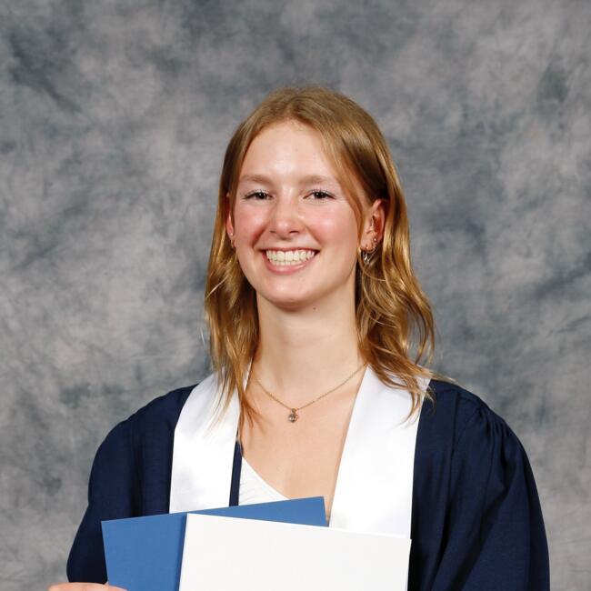 Babysitter in Perth: Katie