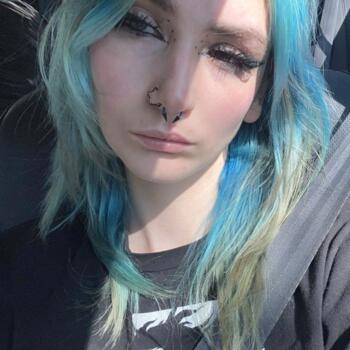 Babysitter in Blue Springs (Missouri): Savannah (Sam)