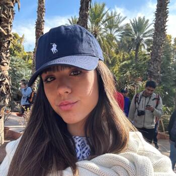 Babysitter in Segovia: Claudia