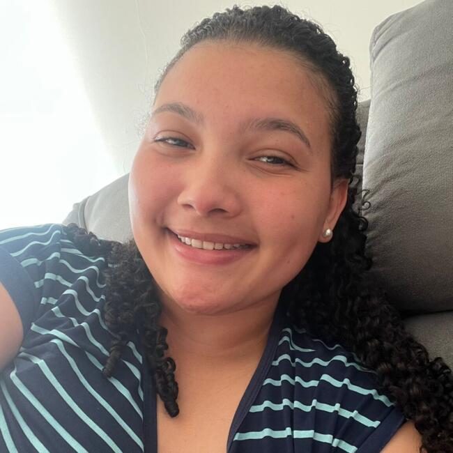 Babysitter in Maringá: Camila