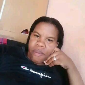 Babysitter in Kwamhlanga: Ntomfuthi