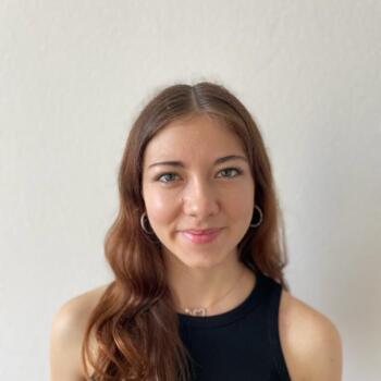 Babysitter Aarberg: Celine