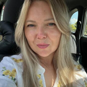 Baby-sitter in Stouffville: Olha