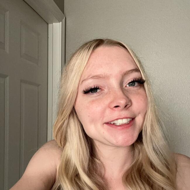 Babysitter in Belle Plaine (Kansas): Carissa