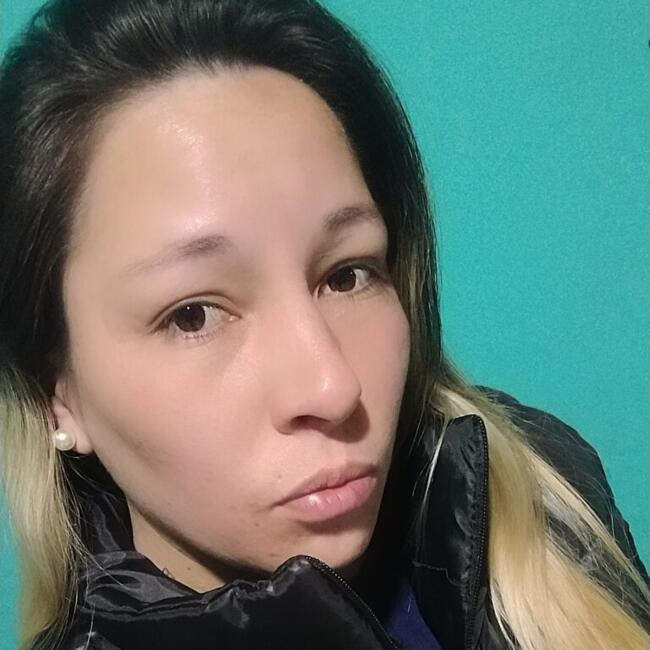 Babysitter in Quilmes: Angela